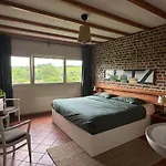 Bovenste Bos Bed and breakfast Epen