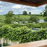 Bovenste Bos לינה וארוחת בוקר אפן